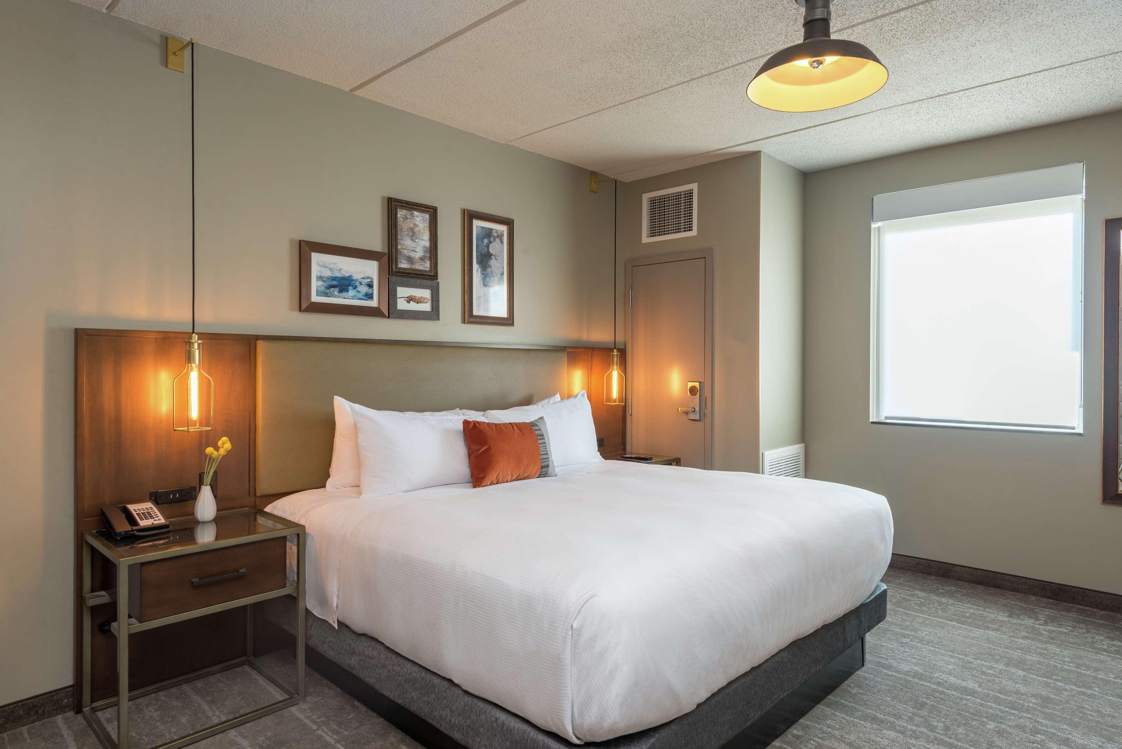 Hotel Saranac, Curio Collection By Hilton Saranac Lake Eksteriør billede